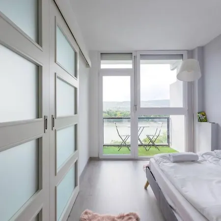 Sunny With An Unbeatable Balcony View Appartement *