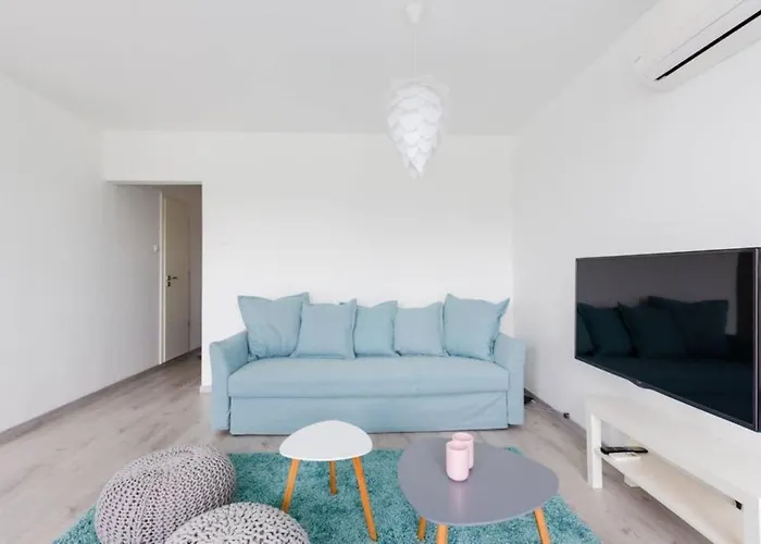 Sunny With An Unbeatable Balcony View Apartamento *